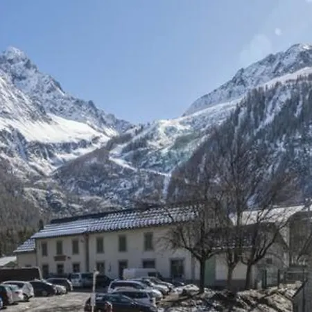 A Stunning Duplex Flat Near The Grands Montets Appartamento